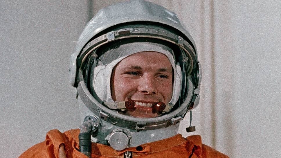 1968 год. Первый советский космонавт Юрий Гагарин погиб при крушении самолета, на котором он выполнял учебный полет. ЧП произошло около деревни Новоселово Киржачского района Владимирской области