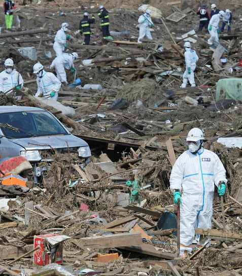 11 марта 2011 года в Японии мощное землетрясение и последовавшее за ним цунами спровоцировали аварию на АЭС «Фукусима-1». Район в радиусе 20 км от станции стал зоной отчуждения, которую были вынуждены покинуть около 160 тыс. человек. Радиоактивные элементы были обнаружены в воздухе, морской и питьевой воде, продуктах питания. По словам ученых, окончательная ликвидация последствий катастрофы завершится не раньше, чем через 40 лет