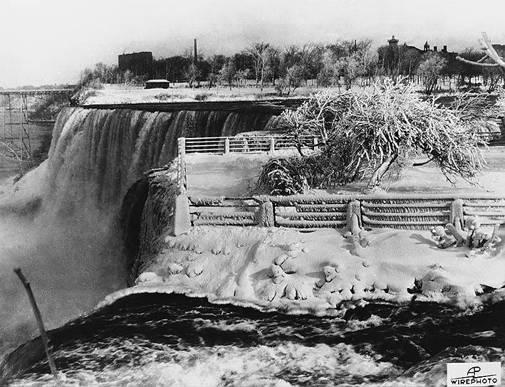 1848 год. Ниагарский водопад остановился более чем на 30 часов из-за ледяных пробок на реке