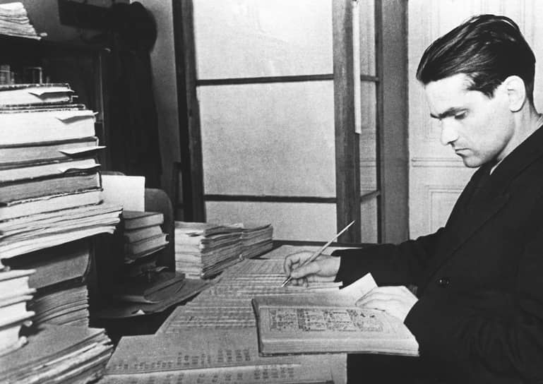 1955 год. В Москве прошла защита кандидатской диссертации ученого Юрия Кнорозова (была присвоена сразу степень доктора наук), дешифровавшего письменность майя