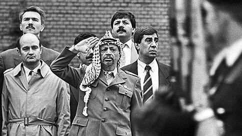 «Я пришел к вам с оливковой ветвью в одной руке и оружием борца за свободу в другой» // Жизнь и карьера Ясира Арафата