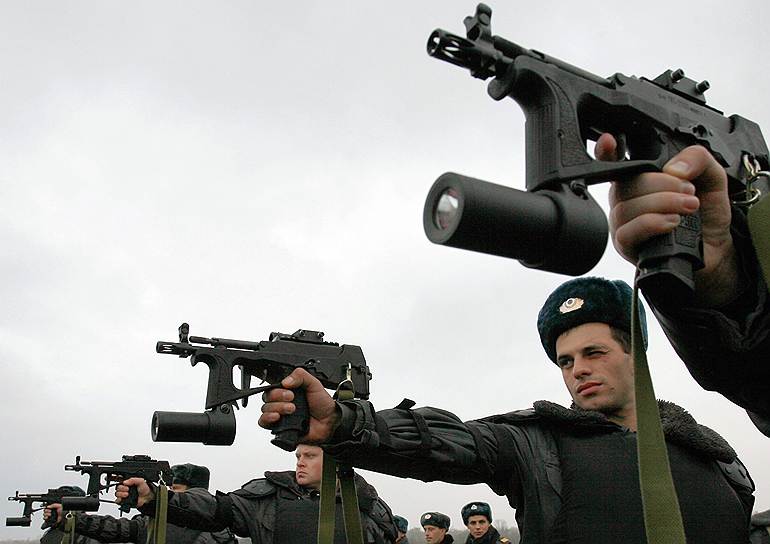1 апреля. В Госдуме предложили разрешить полицейским стрелять в людных местах на поражение