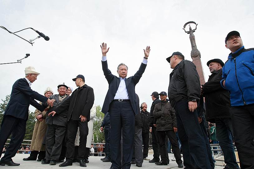 2010 год. Начало государственного переворота в Киргизии, известного как «Апрельские события». Оппозиция выступила против клановости и семейственности режима правления Курманбека Бакиева