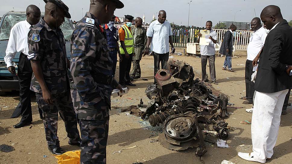 В организации теракта подозреваются боевики террористической группировки «Боко Харам», которая с 2009 года добивается от властей Нигерии введения шариата на всей территории страны