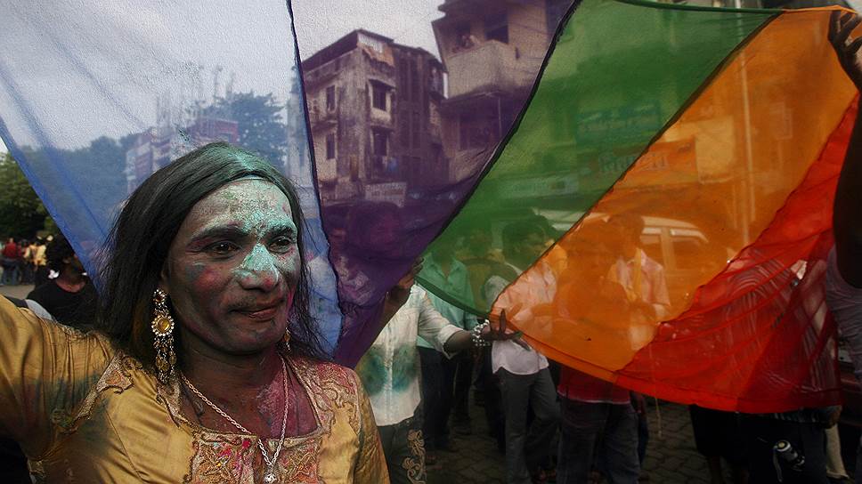 Многие говорят, что индийские трансгендеры обладают разгого рода магическими способностями