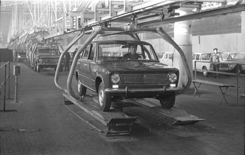 1970 год. С конвейера сошел первый автомобиль «ВАЗ-2101»