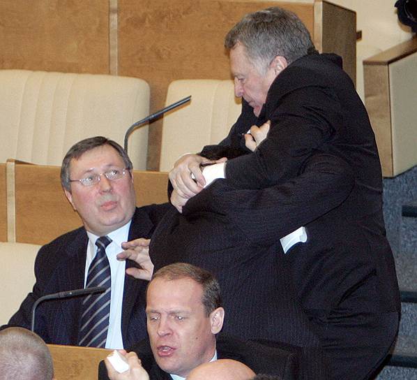 30 марта 2005 года Владимир Жириновский подрался с депутатом фракции «Родины» Андреем Савельевым, которому лидер ЛДПР в ответ на замечание плюнул в лицо. В наказание господина Жириновского на месяц лишили голоса в Госдуме