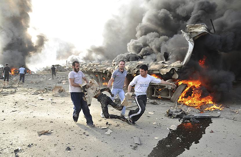 2012 год. Взрывы в Дамаске были проведены с использованием пары заминированных террористами-смертниками автомобилей. Погибли 55 человек и 400 ранены
