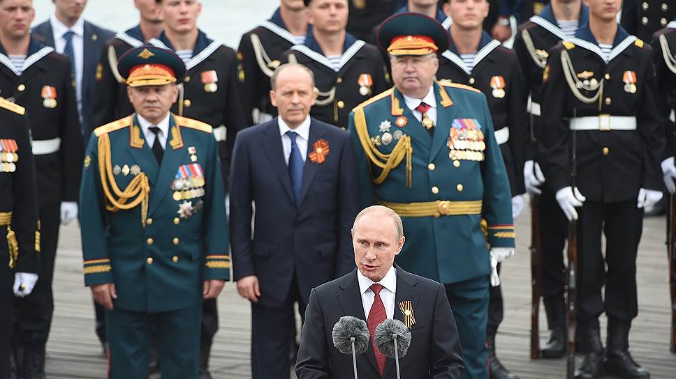 Это первый визит президента Владимира Путина на территорию полуострова с того момента, как регион вошел в состав России