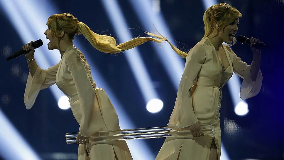 Россия, которую представляют победительницы детского «Евровидения-2006» сестры Анастасия и Мария Толмачевы, вышла в финал