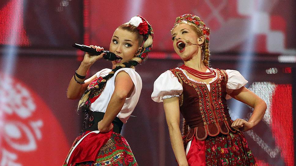 Девушки из Польши Донатан и Клео с песней «We Are Slavic»