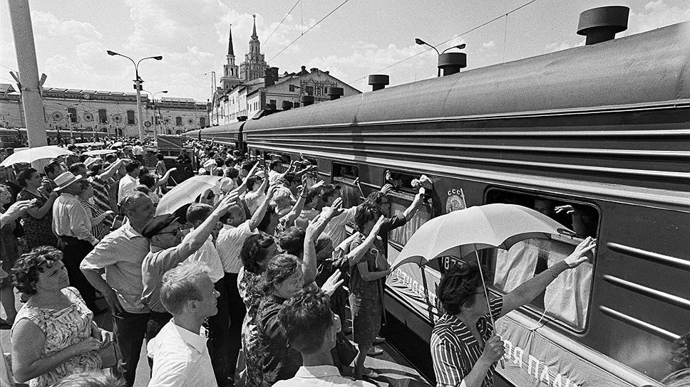 1956 год. Вышло постановление ЦК и Совмина о направлении молодежи на важнейшие стройки и предприятия в восточных и северных районах СССР