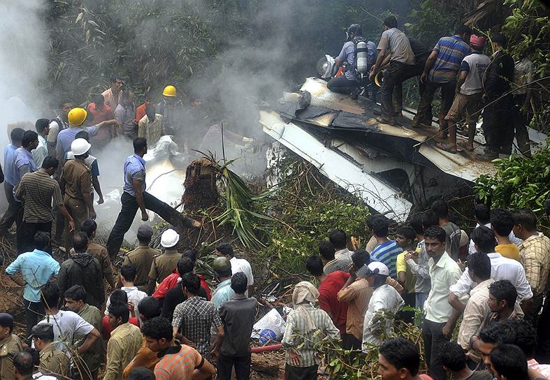2010 год. Катастрофа Boeing 737 в Мангалуре (Индия). Погибли 158 человек