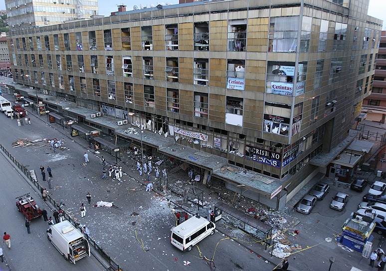 2007 год. В Турции в историческом центре Анкары возле торгового центра «Анафарталар» смертником был совершен террористический акт. 9 человек погибли, 121 получил ранения