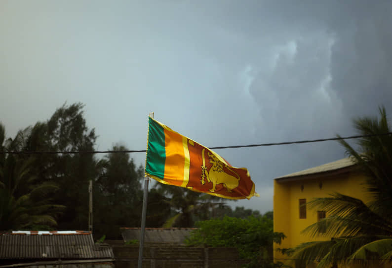 1972 год. Цейлон принял новую конституцию и был провозглашён независимой Республикой Шри-Ланка