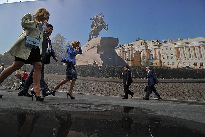 22 мая. В Санкт-Петербурге открылась очередная сессия Петербургского международного экономического форума