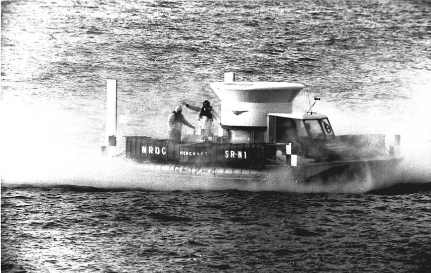 1959 год. На острове Уайт (Англия) прошло первое испытание судна на воздушной подушке
