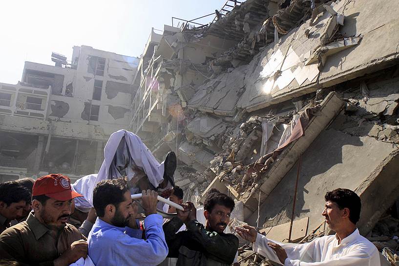 2009 год. При взрыве в отеле Pearl Continental в пакистанском городе Пешавар погибли 17 человек. До теракта США планировали купить здание отеля, чтобы преобразовать его в консульство