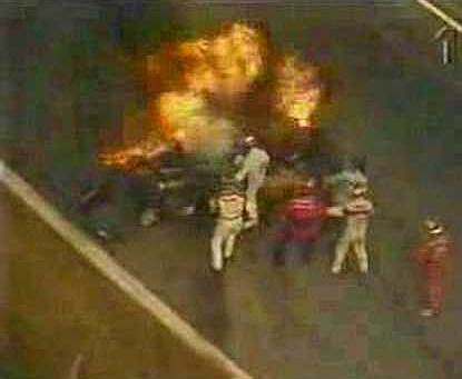 10 сентября 1978 года на Гран-При Италии красные огни погасли и дали старт заезду до того, как все машины выстроились по прямой. В итоге пострадало 11 автомобилей. Болид шведского спортсмена Ронни Петерсона в результате столкновений отлетел в ограждение трассы и загорелся. Пилот скончался в больнице 11 сентября