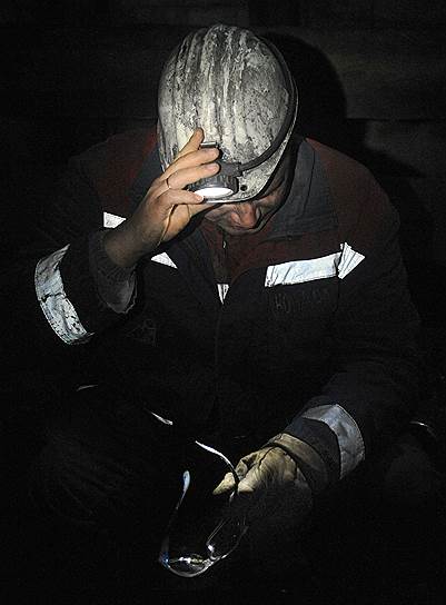 12 июня. Девять горняков погибли в результате взрыва в шахте в Донецкой области