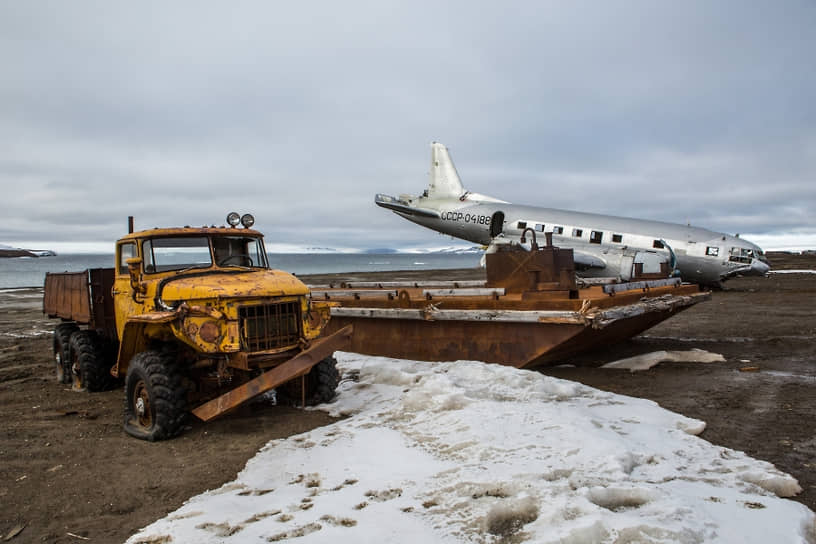 1981 год. На полуострове Святой Нос озера Байкал самолет Ил-14 столкнулся с горой. В катастрофе погибли 48 человек