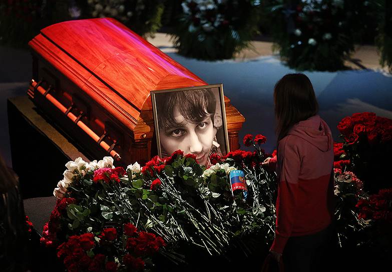 Похороны звукорежиссера Антона Волошина, погибшего недалеко от Луганска, в Москве