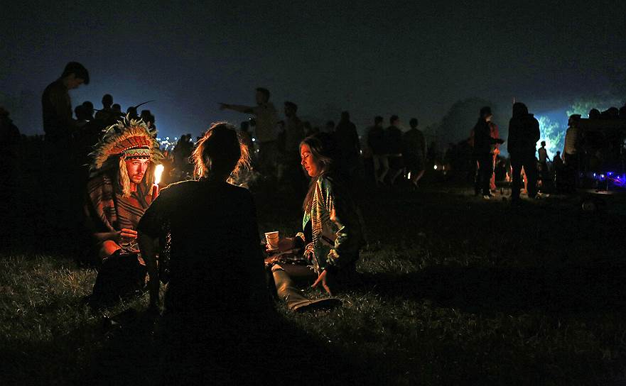 Glastonbury славится, прежде всего, своими рок-концертами. В 2012 году хэдлайнерами фестиваля стала группа The Rolling Stones