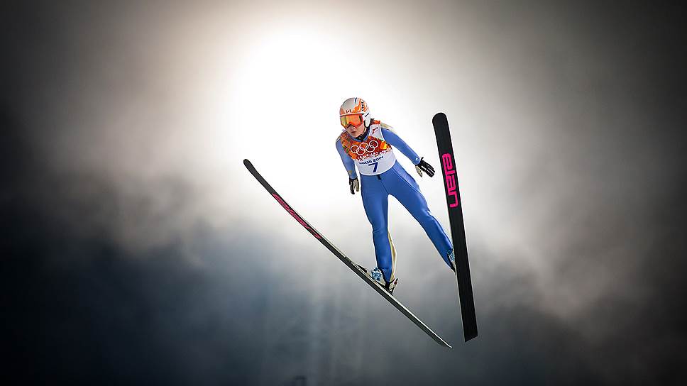 Атсуко Танака (Канада), прыжки на лыжах с трамплина, впервые на зимних Олимпийских играх&lt;br>11 февраля 2014 года