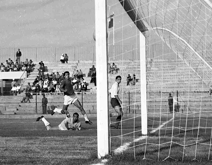 Чемпионат-1962 в Чили запомнился двумя матчами с разницей в пять мячей. На групповом этапе Югославия всухую разгромила Колумбию, а Венгрия победила Болгарию — 6:1