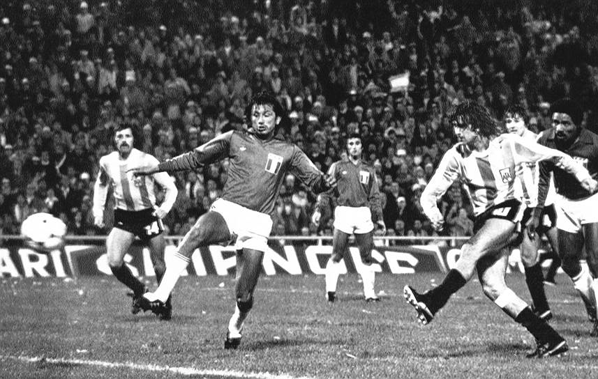 В 1978 году в Аргентине дважды на табло высвечивался счет 6:0. ФРГ на групповом этапе обыграла Мексику, а Аргентина — Перу. Аргентина выиграла тот чемпионат
