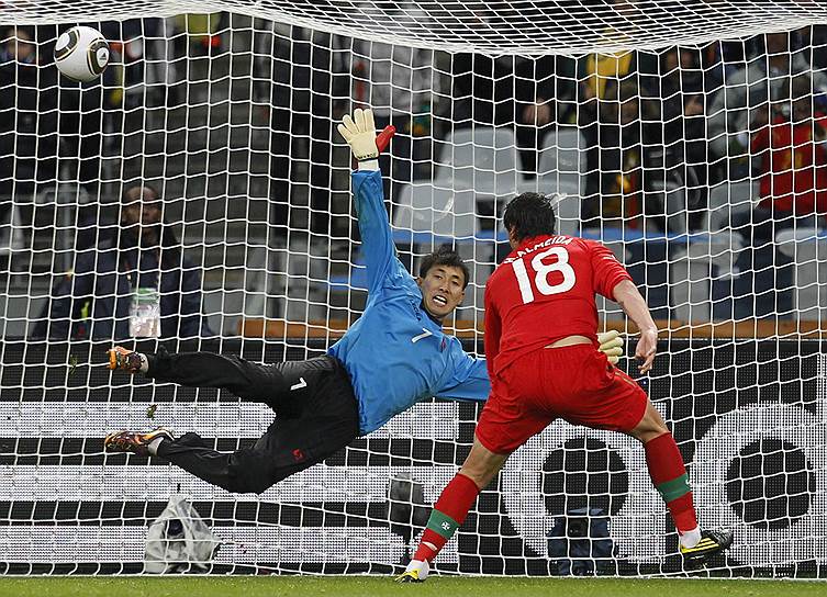 В 2010 году в ЮАР команда Португалии нанесла поражение сборной КНДР со счетом 7:0