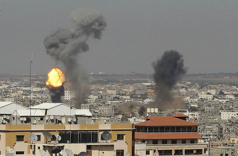 8 июля. Израильская армия начала в секторе Газа операцию «Нерушимая скала» — самую масштабную с 2012 года акцию против радикального палестинского движения «Хамас»