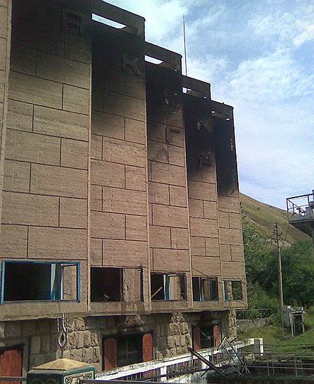 2010 год. Произошла диверсия на Баксанской ГЭС (Кабардино-Балкария, Россия). Повреждены два гидрогенератора, два охранника погибли