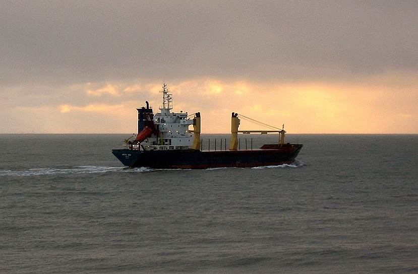 2009 год. Сухогруз «Arctic Sea», захваченный пиратами в Балтийском море, освобожден ВМФ России