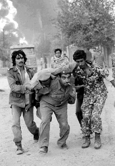 В том же году Саддам Хусейн предложил Тегерану мир, однако Хомейни не согласился на прекращение огня, и иранские войска вошли на территорию Ирака