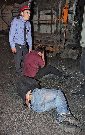 Июль 2009. После рейдерского захвата здания осетинской общины в Москве неизвестные открыли стрельбу. В результате перестрелки были ранены три человека