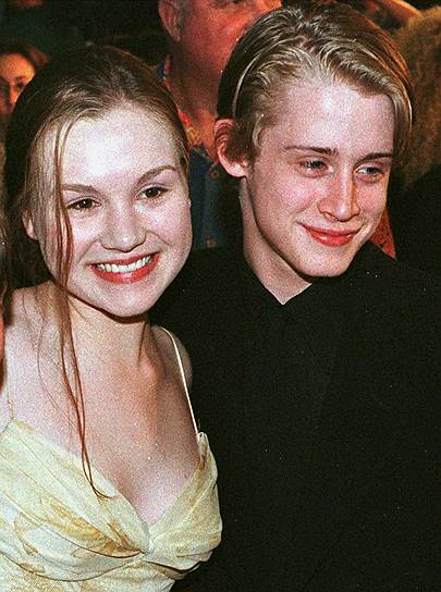 В 1998 году 18-летний Калкин женился на Ракель Майнер, тоже актрисе. Она начала сниматься в 90-м году в телесериале «Shining Time Station». Ее первой серьезной работой в кино стала главная роль в фильме «Дневник Анны Франк». В 2002 году пара развелась