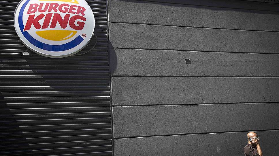 Как Burger King сменил флаг на канадский