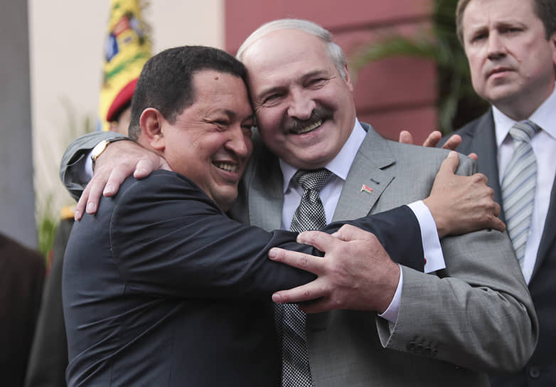 «Уго Чавес был моим другом, и я ему говорил о некоторых ошибках»&lt;br>
6 марта 2013 года Александр Лукашенко объявил в Белоруссии трехдневный траур в связи со смертью венесуэльского лидера Уго Чавеса (на фото) 