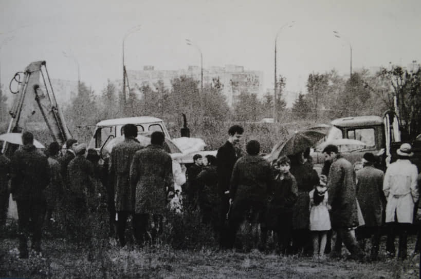 1974 год. На юго-западе Москвы бульдозерами снесена выставка художников-нонконформистов