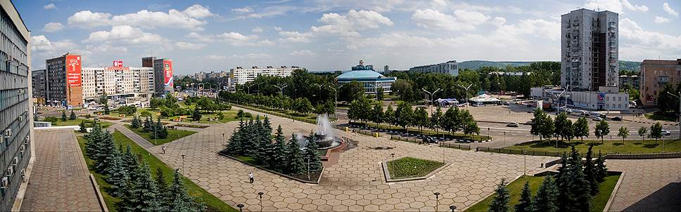 Площадь перед администрацией города Новокузнецка