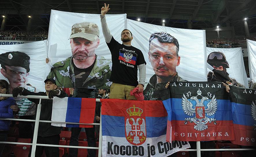 Удавалось лишь подбираться к штрафной, но, что делать с мячом дальше, никто из футболистов сборной России не знал