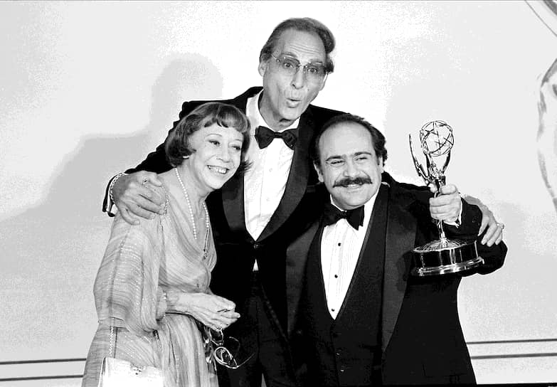 В 1978 году Де Вито сыграл роль Луи де Пальмы в телесериале «Такси», за которую получил премии «Золотой глобус» и «Эмми»