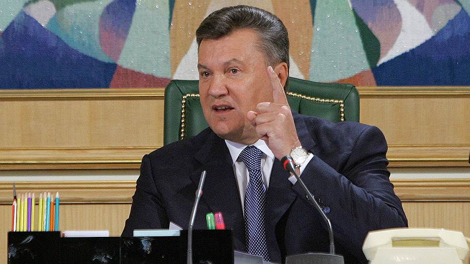26 ноября. Президент Украины Виктор Янукович в телеэфире обещал, что соглашение Украины с ЕС будет подписано,  когда страна будет готова к этому экономически. Кроме того, президент призвал милицию и протестующих не применять силу в ходе акций протеста 