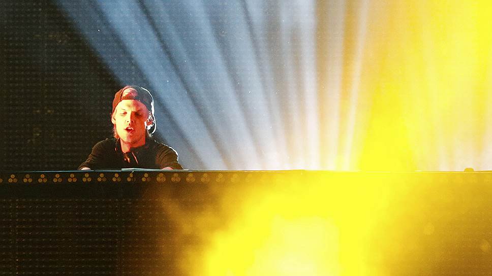 9 место — DJ Avicii. Возвраст: 25 лет.  Заработал за год $28 млн