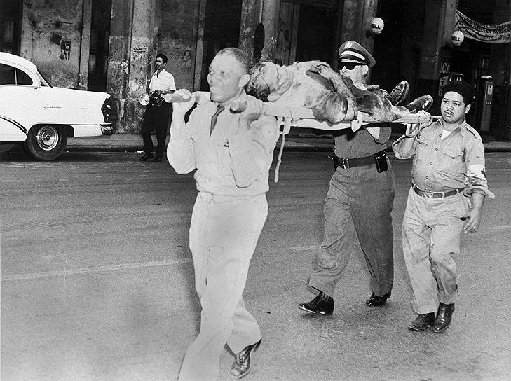 13 марта 1957 года одна из студенческих организаций, боровшаяся с диктатурой Батисты, атаковала дворец президента и одну из радиостанций. Восстание не удалось — большинство активистов были убиты, однако событие получило значительный общественный резонанс 