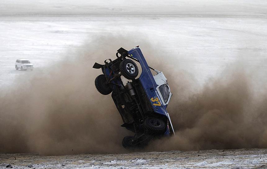 Улан-Батор, Монголия. Автомобильная гонка Master Cross Race 2014