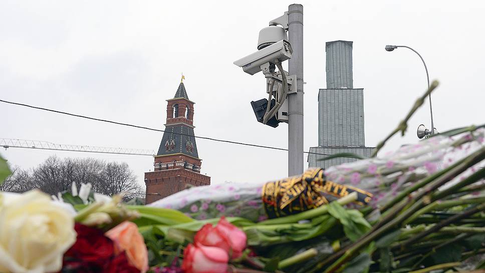 Почему камеры не увидели убийцу Бориса Немцова