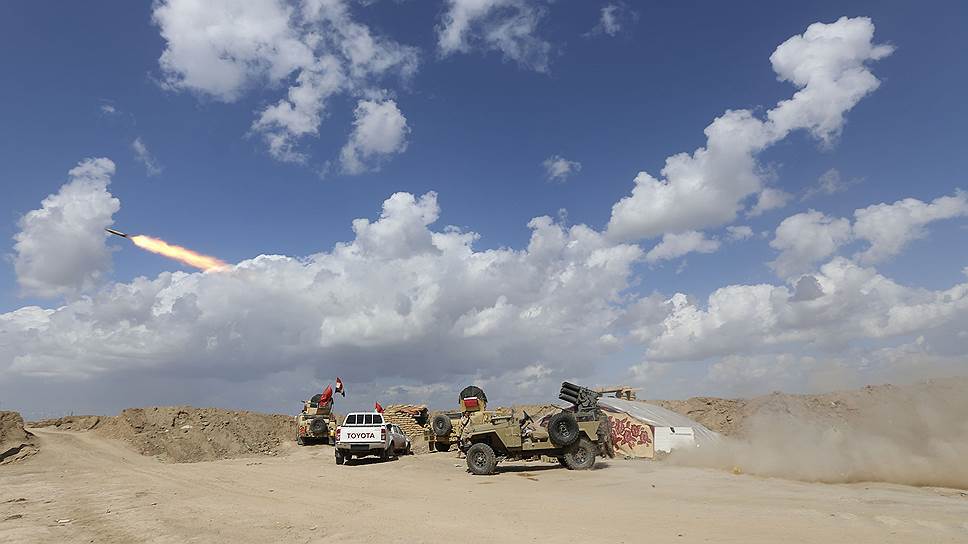 Салахуддин, Ирак. Иракские войска обстреливают позиции «Исламского государства»