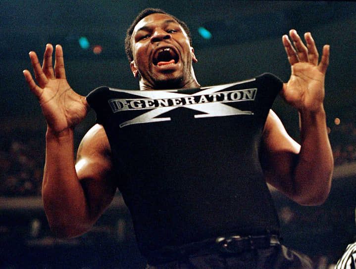 В 1998 году Тайсон начал заниматься рестлингом. Одним из самых ярких шоу стал в 2010 году матч двух команд: Тайсон и Крис Джерико против D-Generation X. В 2012 году Тайсон был введен в Зал Славы WWE (World Restling Entertainment)

